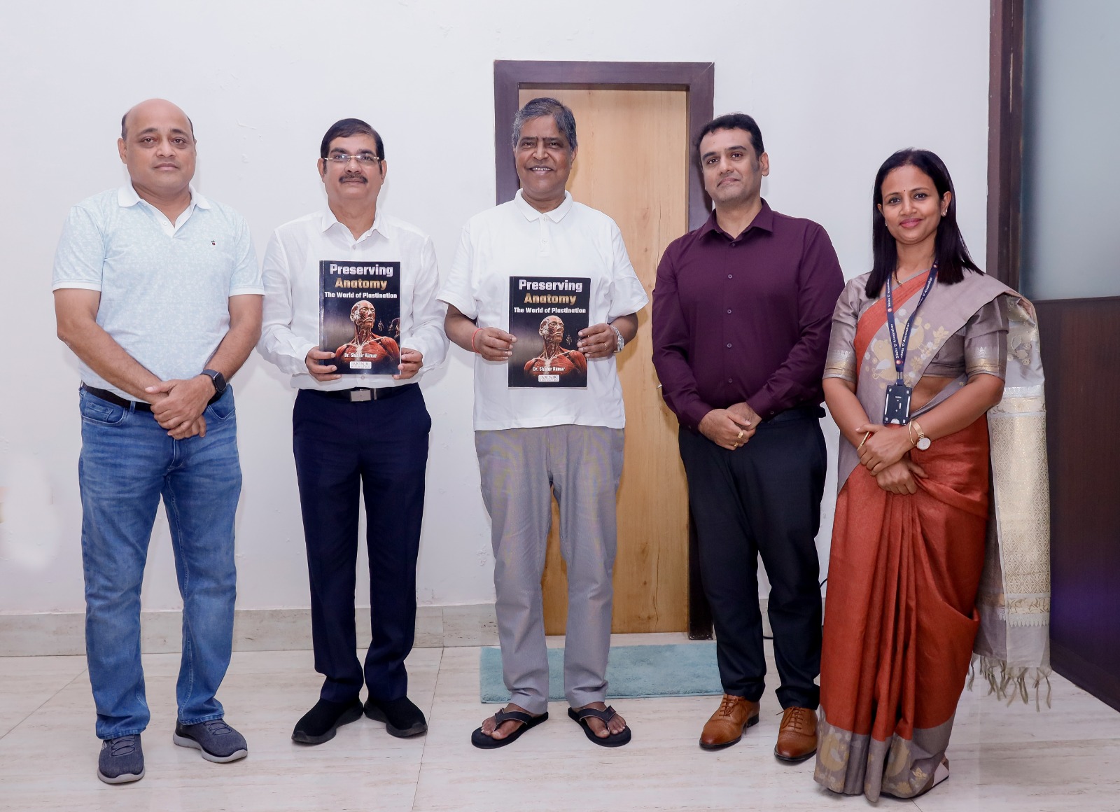ସୋଆର ପ୍ରତିଷ୍ଠାତା ସଭାପତିଙ୍କ ଦ୍ୱାରା ପ୍ଲାଷ୍ଟିନେସନ୍ ବିଷୟ ପୁସ୍ତକ ଉନ୍ମୋଚିତ